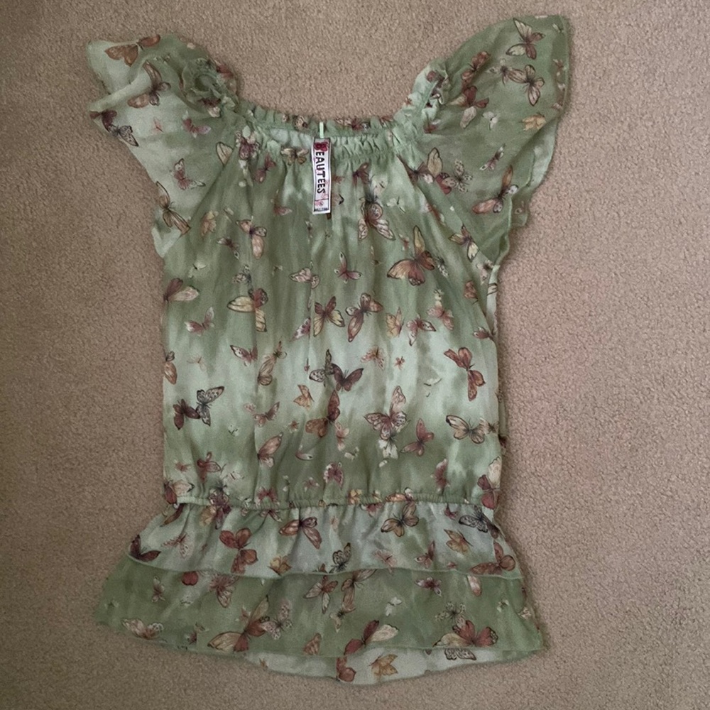 “Beautees” shirt
